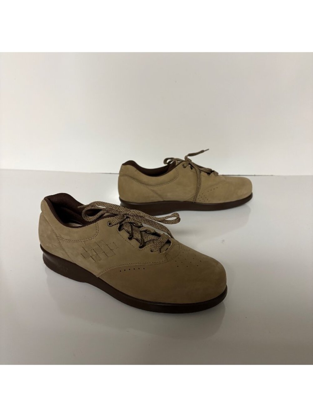SAS Free Time Comfort Walking Shoes Womens Size 7S Tan Suede Lace Up